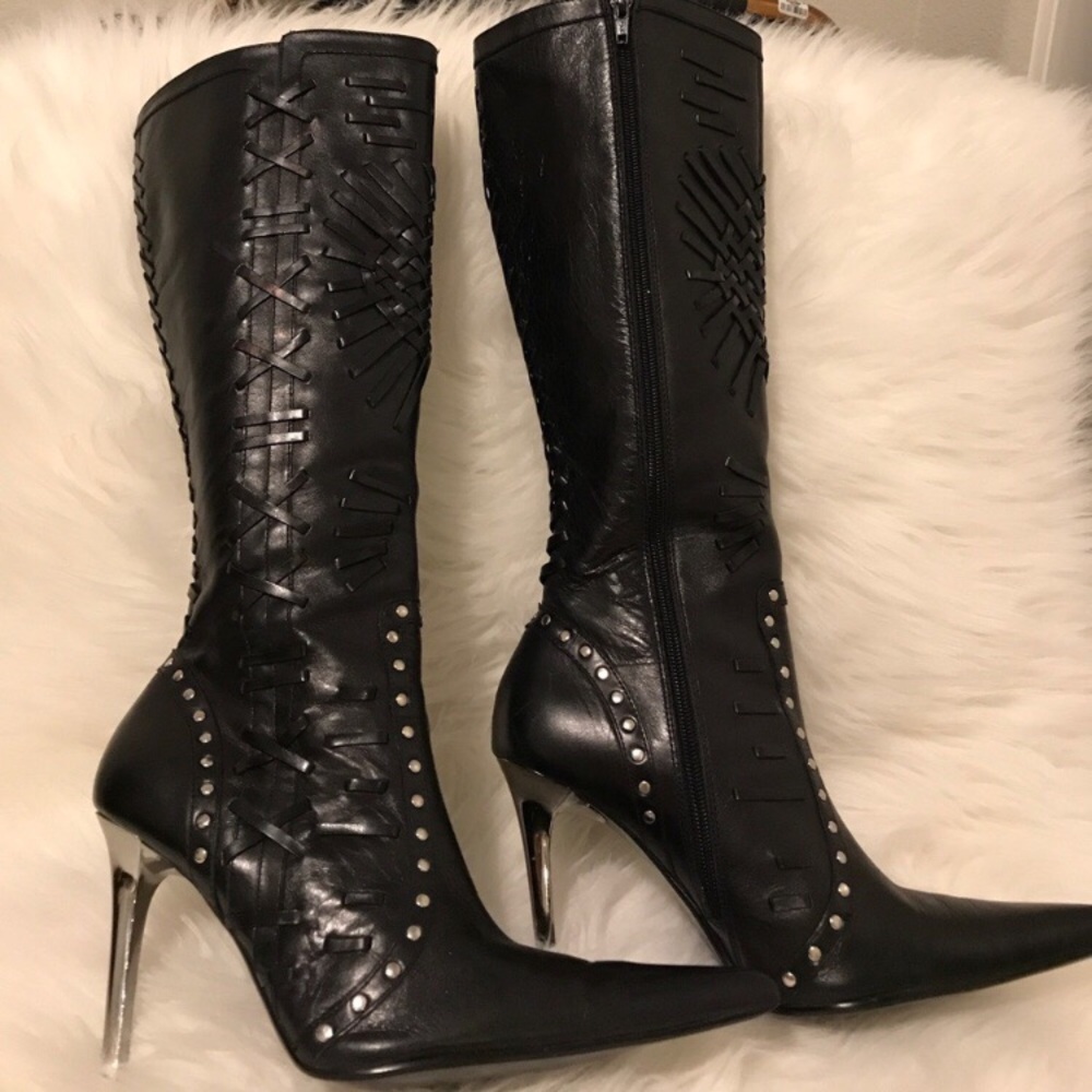 RARE STEVE MADDEN Blk Leather Laced Studded Boots